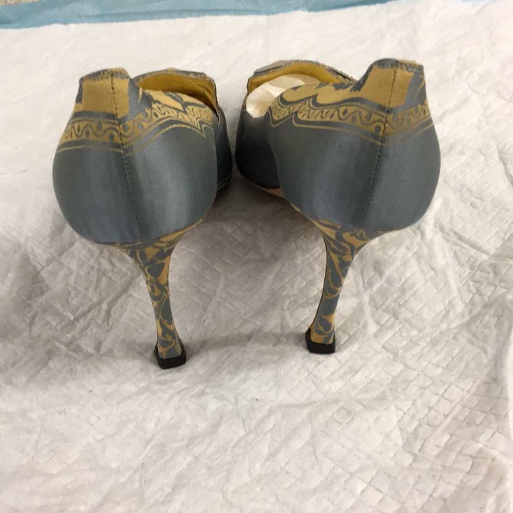 Manolo Blahnik Milford shoe - Picture 4 of 5